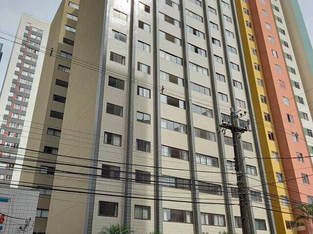 #100.327 - Apartamento para Venda em Curitiba - PR - 1