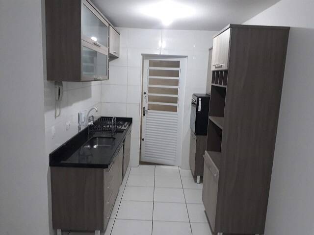 Casa para Venda em Fazenda Rio Grande - 5